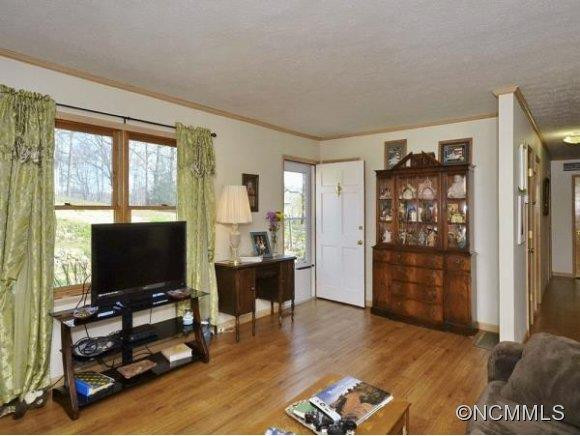 20 MOUNTAIN DR - Photo 3