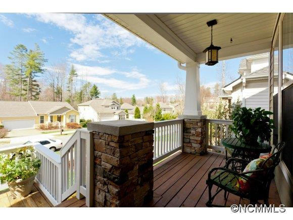 411 Mountain Wasp Drive - Photo 2