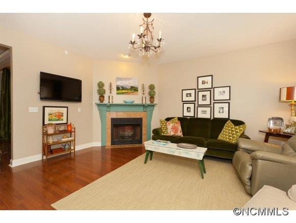 411 Mountain Wasp Drive - Photo 4