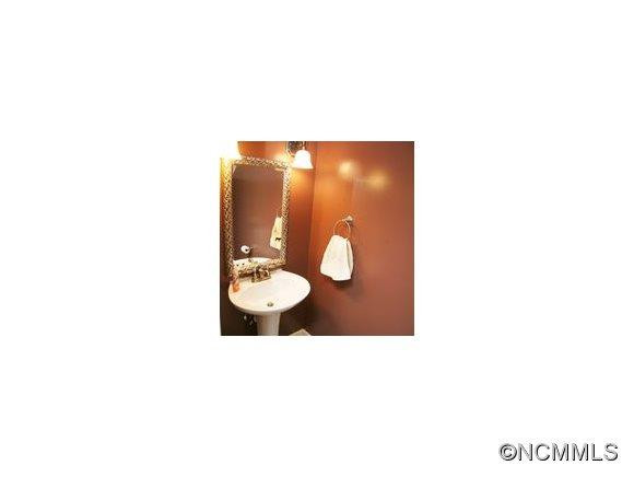 22 Willowick Drive - Photo 4