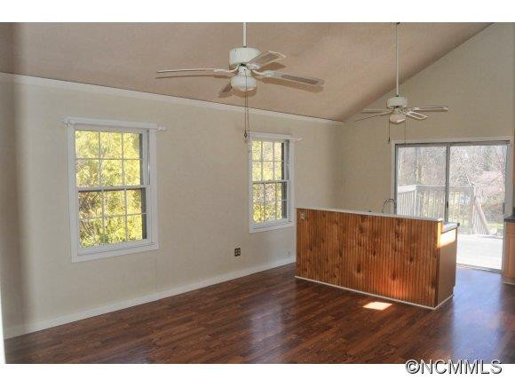1604 RIDGEWOOD BLVD - Photo 2