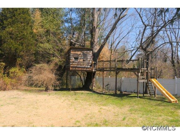 1604 RIDGEWOOD BLVD - Photo 18