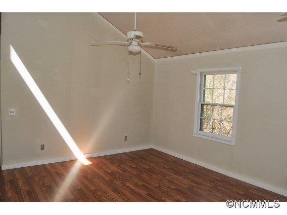 1604 RIDGEWOOD BLVD - Photo 3