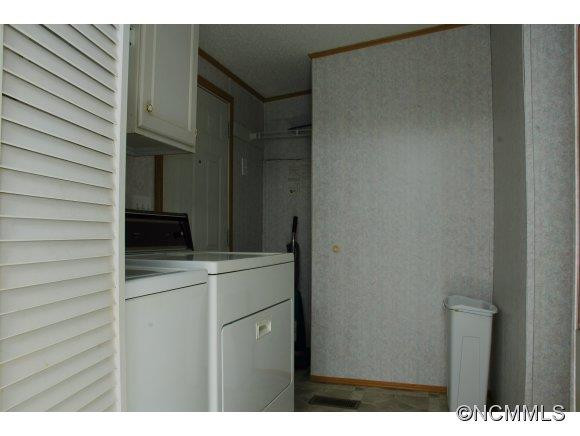 304 Riverwind Drive - Photo 11