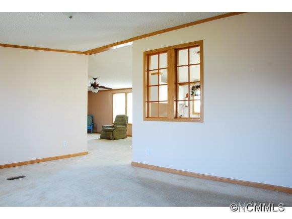 304 Riverwind Drive - Photo 9