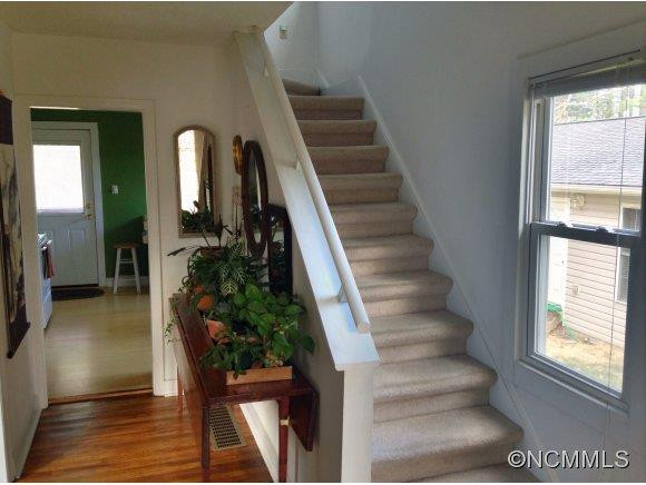 49 Laurel Loop - Photo 3