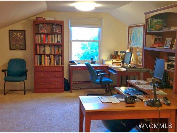 1 Lornelle Place - Photo 12