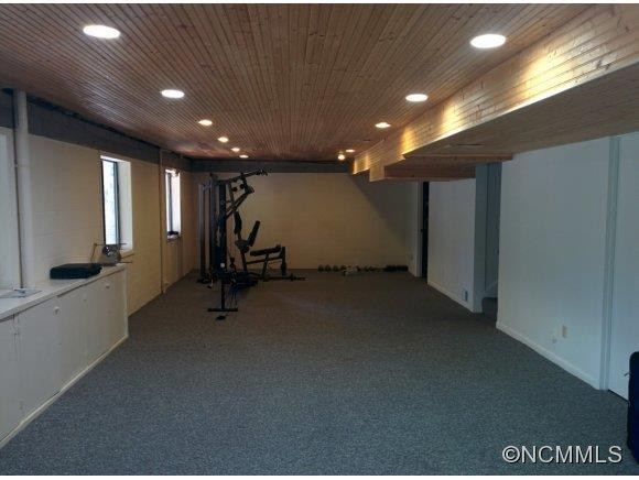 1 Lornelle Place - Photo 16