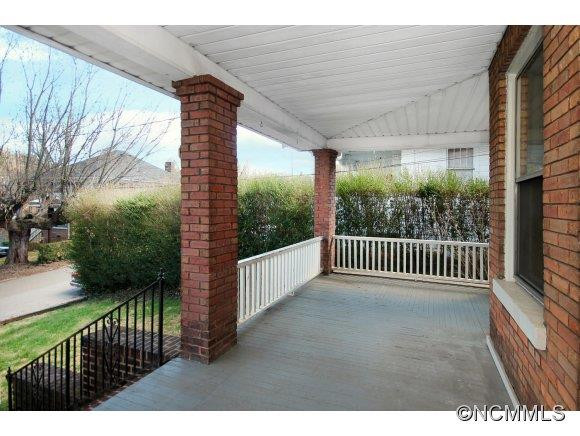 75 Madison Ave - Photo 2