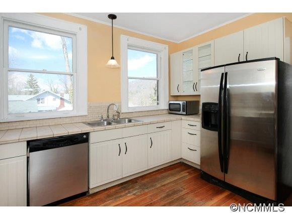 75 Madison Ave - Photo 14