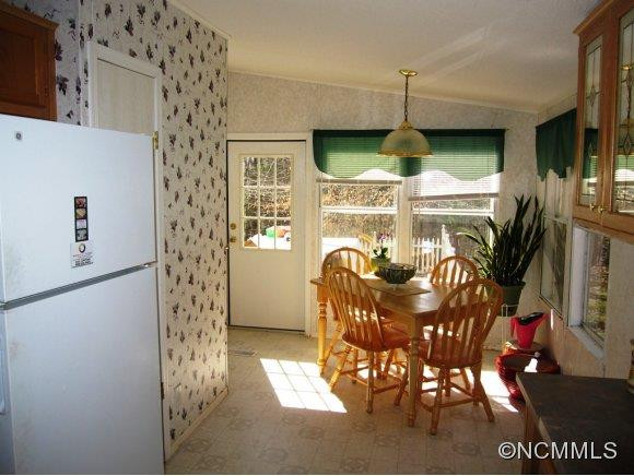 720 Upper Glady Fork Road - Photo 22
