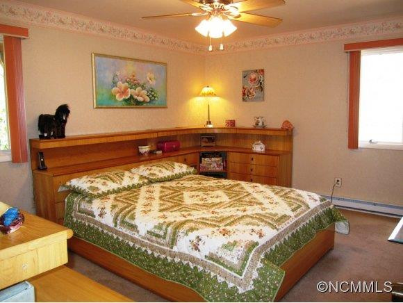 720 Upper Glady Fork Road - Photo 10