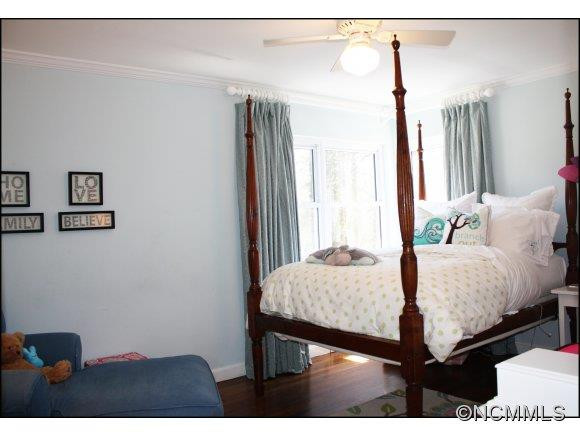 115 Windsor Road - Photo 12