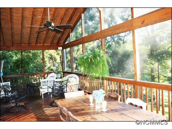 115 Windsor Road - Photo 16