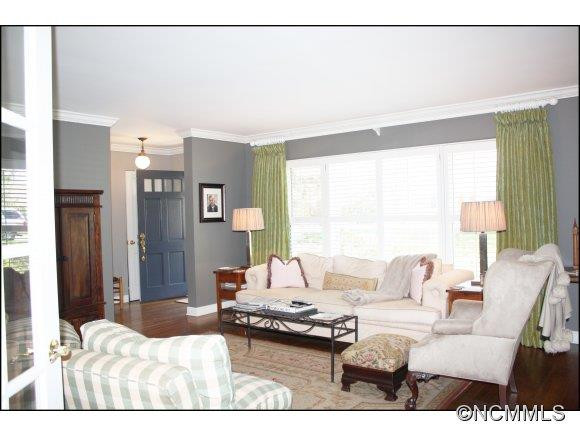 115 Windsor Road - Photo 3