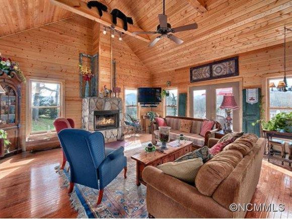 200 Feather Lane - Photo 5