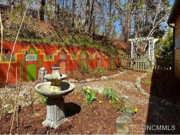 292 IVY HILL RD - Photo 15