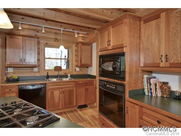 198 Forest Brook Rd - Photo 2