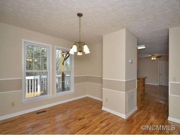 23 SURREY RUN - Photo 5