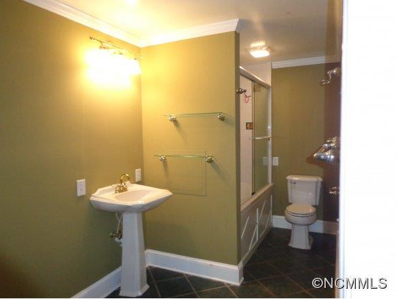 488 MAIN ST - Photo 5