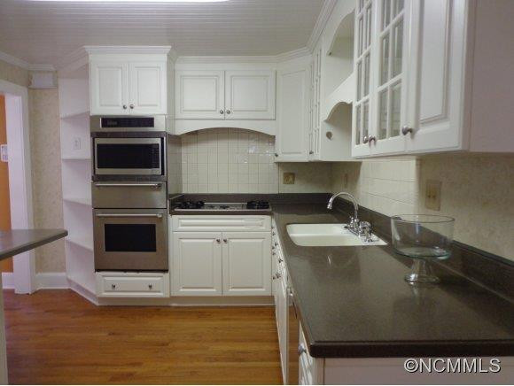488 MAIN ST - Photo 8