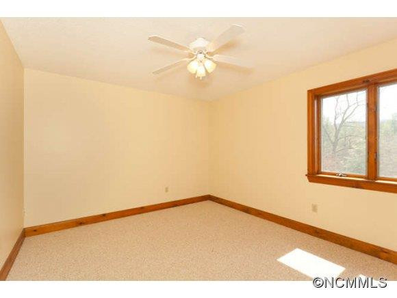 9 Sourwood Lane - Photo 12