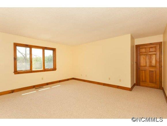 9 Sourwood Lane - Photo 14