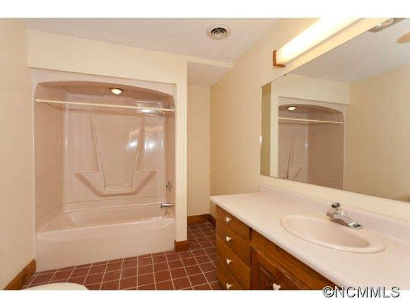 9 Sourwood Lane - Photo 20