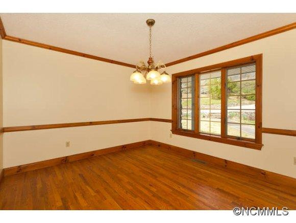 9 Sourwood Lane - Photo 7
