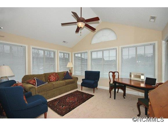 86 Mountain Meadow Circle - Photo 11