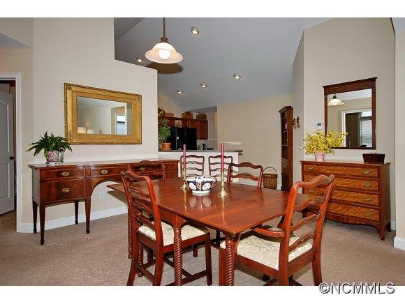 86 Mountain Meadow Circle - Photo 7