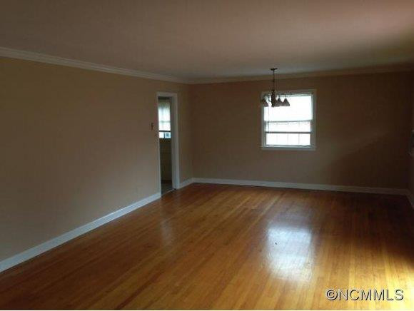 299 KIMBERLY AVENUE - Photo 4