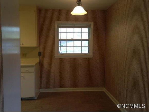 299 KIMBERLY AVENUE - Photo 6