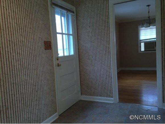 299 KIMBERLY AVENUE - Photo 8