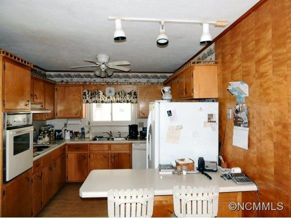 661 Etowah School Road - Photo 4