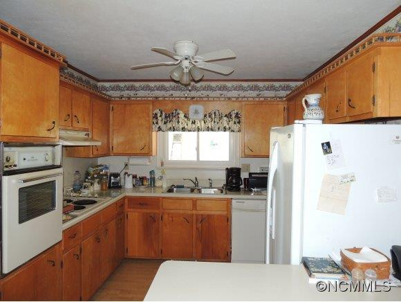661 Etowah School Road - Photo 5