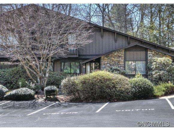82 Laurelwood Circle, Unit 15