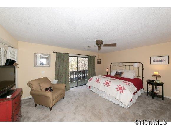 82 Laurelwood Circle, Unit 15 - Photo 15