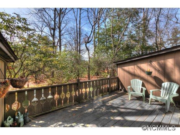 82 Laurelwood Circle, Unit 15 - Photo 24