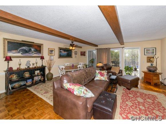 82 Laurelwood Circle, Unit 15 - Photo 8