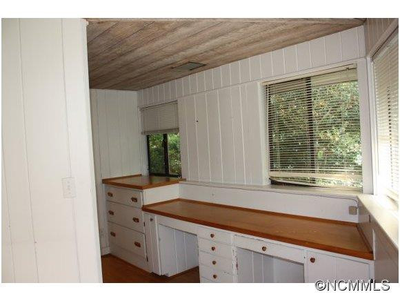 260 Country Club Heights Rd. - Photo 10