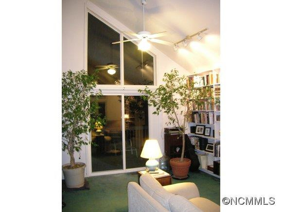 48 White Rose Lane - Photo 9