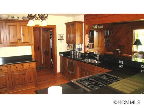 647 Pinners Cove Rd - Photo 5
