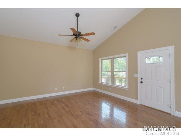 13 Bowen Road - Photo 4