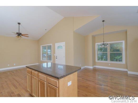 13 Bowen Road - Photo 8