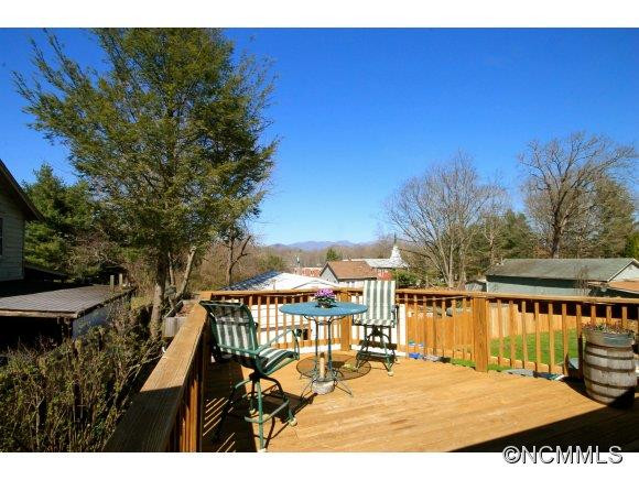694 Fairview Rd - Photo 16