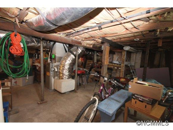 694 Fairview Rd - Photo 20