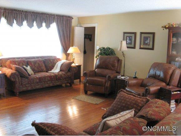 115 Pitts Street - Photo 4