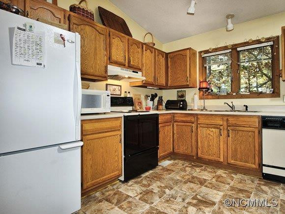 15 Harrison Hill - Photo 4