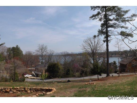 5913 Holiday Shores Avenue - Photo 8